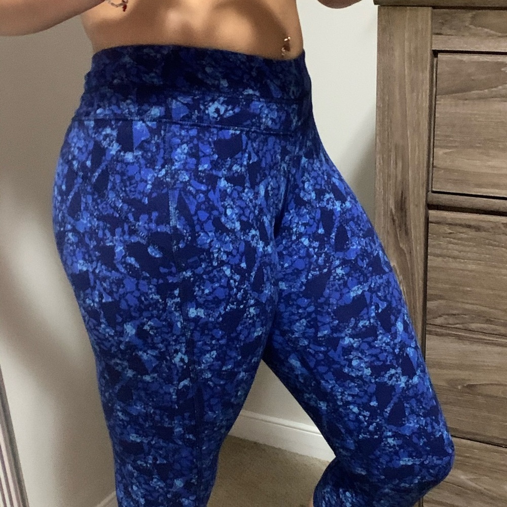 Athletic leggings